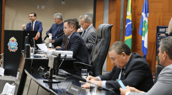 ALMT ignora participação popular e aprova projeto do governo que proíbe novas UCs